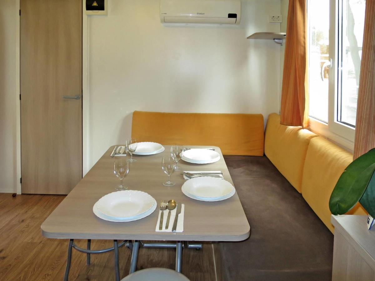 Holiday Home Camp Rozac - Tgr215 Trogir Buitenkant foto